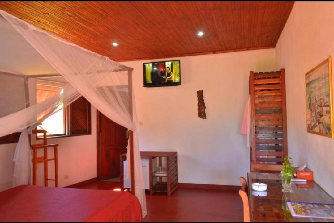 Edena Kely Hotel Mahajanga Exterior foto