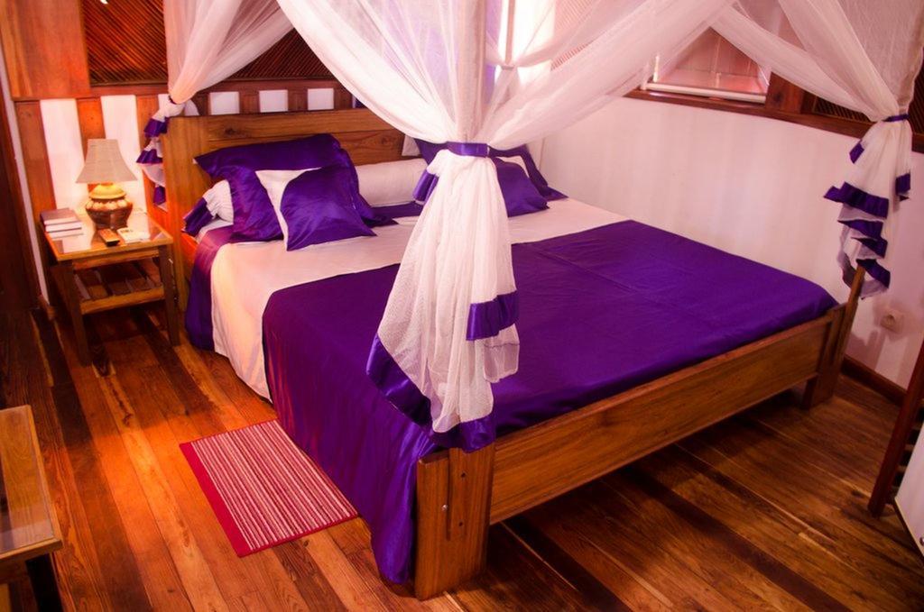 Edena Kely Hotel Mahajanga Exterior foto