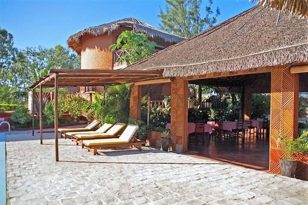 Edena Kely Hotel Mahajanga Exterior foto